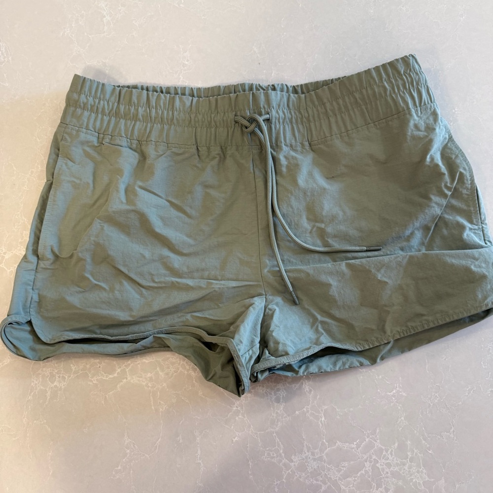 Eddie Bauer Sage Green Women's Athletic Shorts